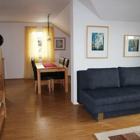 Lägenhet Haus Koeberle Biberach-Ummendorf